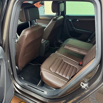 VW Passat 2.0 TDi DSG exclusive - 6