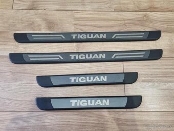 OCHRANNE DEKORACNE PRAHOVE LISTY - 6