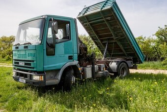 Trojstranný sklápač s hydraulickou rukou Iveco - 6