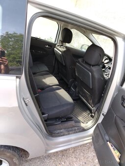 Peugeot 5008 - 6