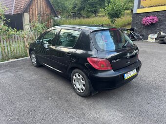 Peugeot 307 1.4 benzín - 6