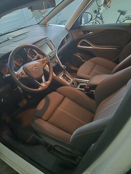 Opel Zafira Tourer 1.6 Turbo AT/6 - 6