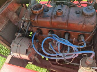 Malotraktor, hydraolika, uzávierka, rychlospojky na vyklápan - 6