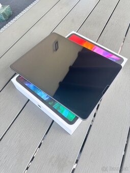 iPad Pro 12,9″ (4. gen.) · A12Z Bionic · 256 GB · Wi-Fi - 6