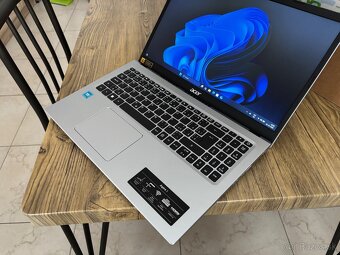 15.6"/Acer/Notebook/4GB RAM DDR5/128GB NVMe SSD/Intel HD 2G - 6