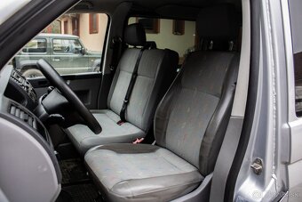 Volkswagen Transporter T5 Shuttle 2.5TDI 96kW 7-miestne - 6