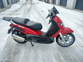 Piaggio Beverly 200 - 6
