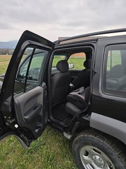 Jeep Cherokee - 6