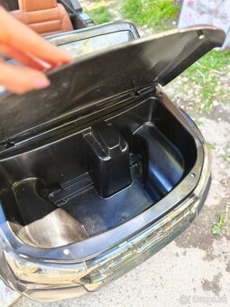 Elektrické auto pre dvoch 4x4 - 6