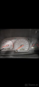 Volvo S40 1.9 TDI - 6