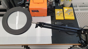 Stolová LED lampa s lupou - 6