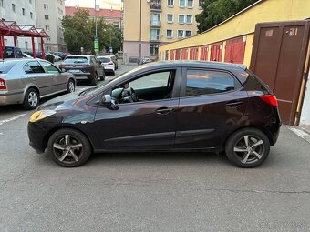 Mazda 2 - 6