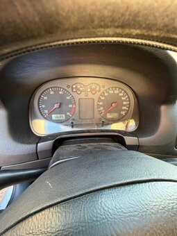 Volkswagen golf 4, 16v 1,4 MPI - 6