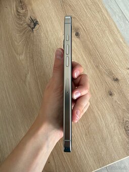 iPhone 16 Pro Max, 512 GB, Natural Titanium - 6