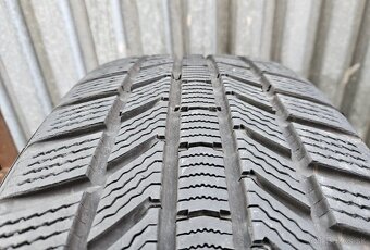 Špičkové zimné pneumatiky Continental - 235/60 r18 107H - 6