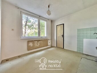 Na predaj veľký 2-izbový byt na Nábrežnej ul. v Nových Zámko - 6