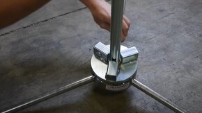 Skladací prenosný stojan na odvíjanie káblových cievok - 6