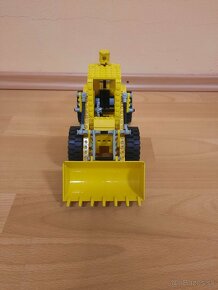 Lego Technic 8853 - Excavator - 6