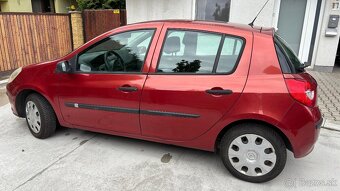 Renault Clio III 1.2 - 6