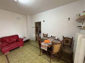Priestranný dom 127 m2, na pozemku 503 m2 v Hubiciach.... - 6