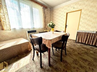 ROHOV - ROD. DOM s HOSP. BUDOVOU,POZEMOK 1.100m2, okr.SENICA - 6