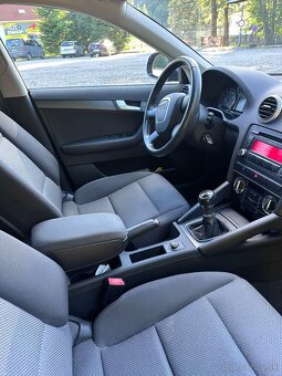 Audi A3 Sportback 1.6 Ambiente - 6