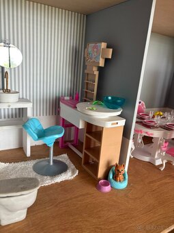 Drevený domček pre Barbie - 6