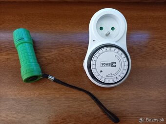 Herné konzoly, lampa, hodinky - 6