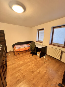 Prenajmeme 4-izbový byt v centre, 110m2 s balkónom - 6