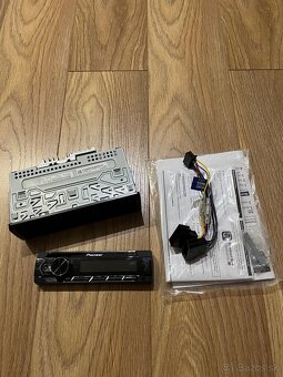 Pioneer MVH-S420BT - 6