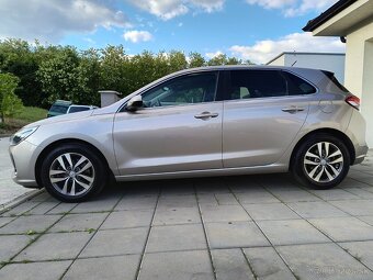 Hyundai i30, benzín, 56 tis. KM, nové kúp. na Slovensku - 6