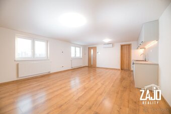 Štýlový 3-izb. mezonet po rekonštrukcii Nové Mesto nad V. - 6