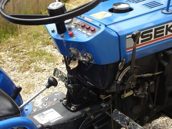 traktor Iseki TX 1510 pohon 4x4 - 6
