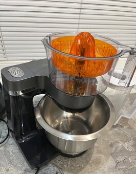 Bosch MUM Serie 2 MUMS2VM00 900W kuchynský robot - 6