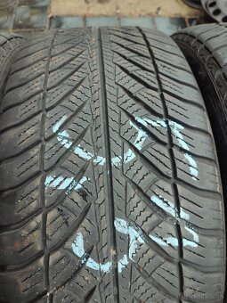 245/45 R18 Goodyear RSC - 6