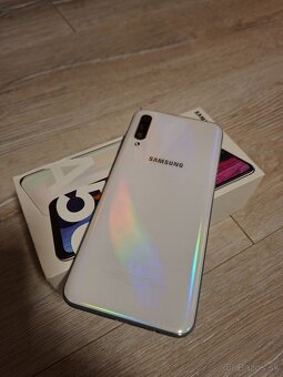 Samsung Galaxy A50 - 4/128 GB - 6