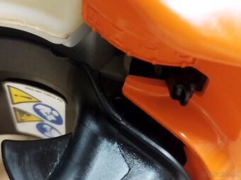 Stihl MS 211/C Motorova pila top stav - 6