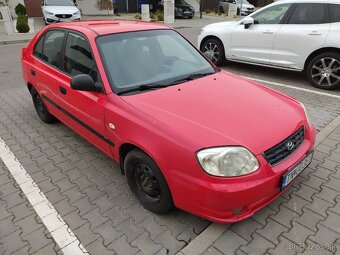 Hyundai Accent 1.3i - 6