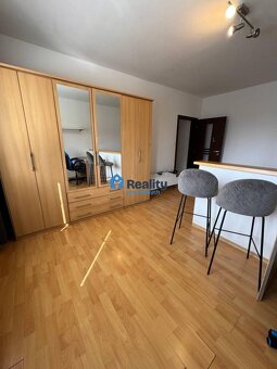 Prenájom SNP 2-izb.byt, zariadený, po rekonštrukcii, PB - 6