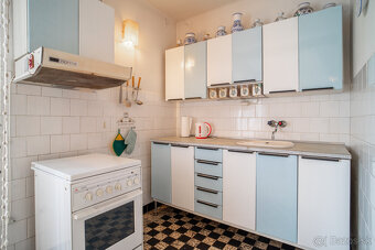 Na predaj 5-izbový rodinný dom Veľké Leváre - 6