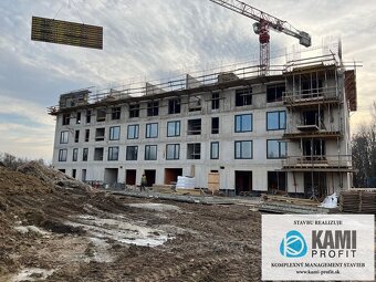 Na predaj  priestranný 4 izbový byt v novostavbe v Piešťanoc - 6