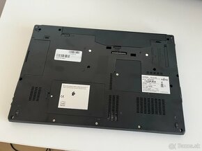 Fujitsu Lifebook E756 / 15.6" / i5-6300U / 8GB / 512GB SSD - 6