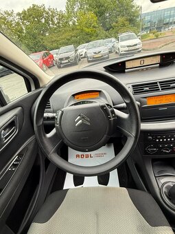 Citroen C4 1.6 benzín 129000km rok 2007 - 6