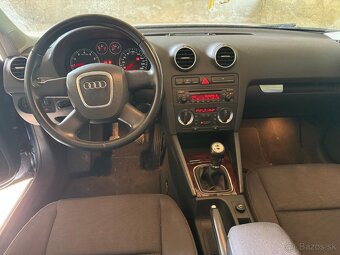 AUDI A3 1.6 benzín, 75 kW, r. 2006, modrá metalíza - 6