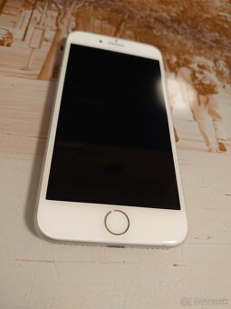 Apple iPhone 8 - 6