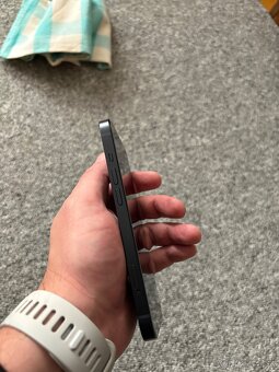 iPhone 13 - 6