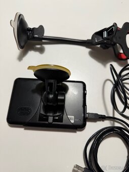 Predam navigaciu Navman - 6