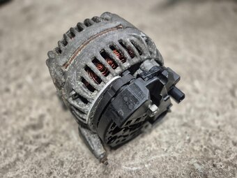 Predám Alternator VW GROUP 12V 140AH - 6