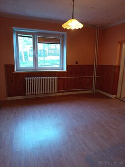 Predám rodinný dom v Zákopčí s pozemkom 1.142 m2 - 6