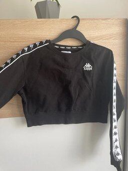 Dámska crop mikina Kappa – veľkosť M, čierna, pásy s logom - 6